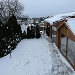 Oeskarszt 아파트 Urkut
