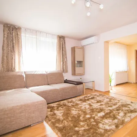 Apartment Oeskarszt Urkut