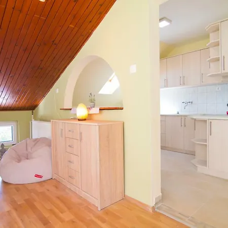 Oeskarszt Apartment