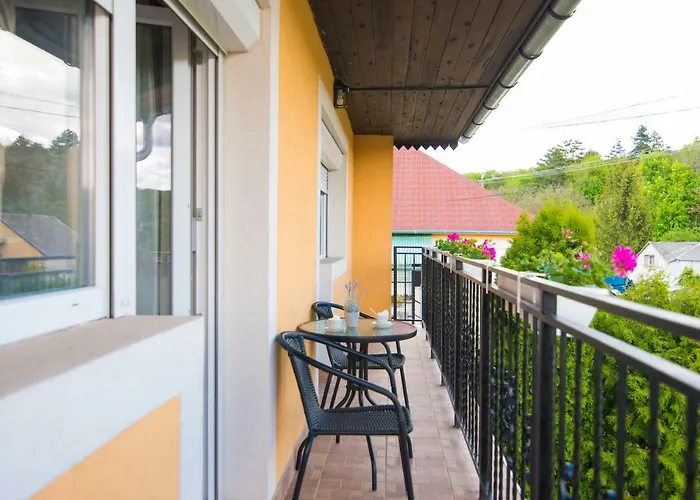 Oeskarszt דירה Urkut